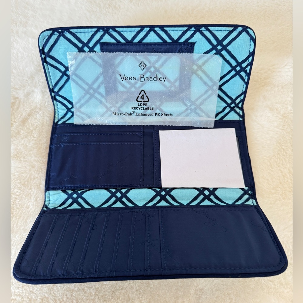 Vera Bradley Cuban Tiles Trifold Wallet - NWT - Picture 9 of 9